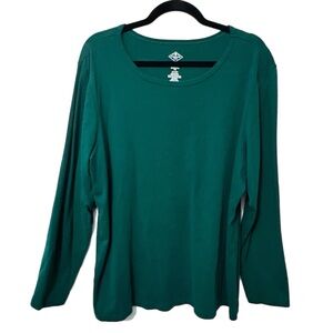 2X St. John’s Bay Dark Green Long Sleeve Tee. Stretchy, Comfy, Casual.